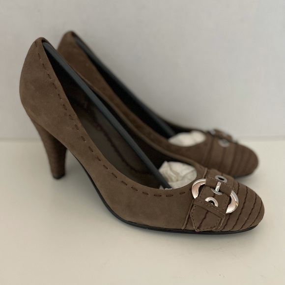 Apepazza Taupe Suede High Heel Pumps, New, Size 37 1/2. - Picture 3 of 6